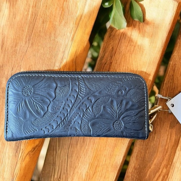 Women’s Wallet, Embroidered Wallet, black wallet, Cowhide wallet - Picture 2 of 5